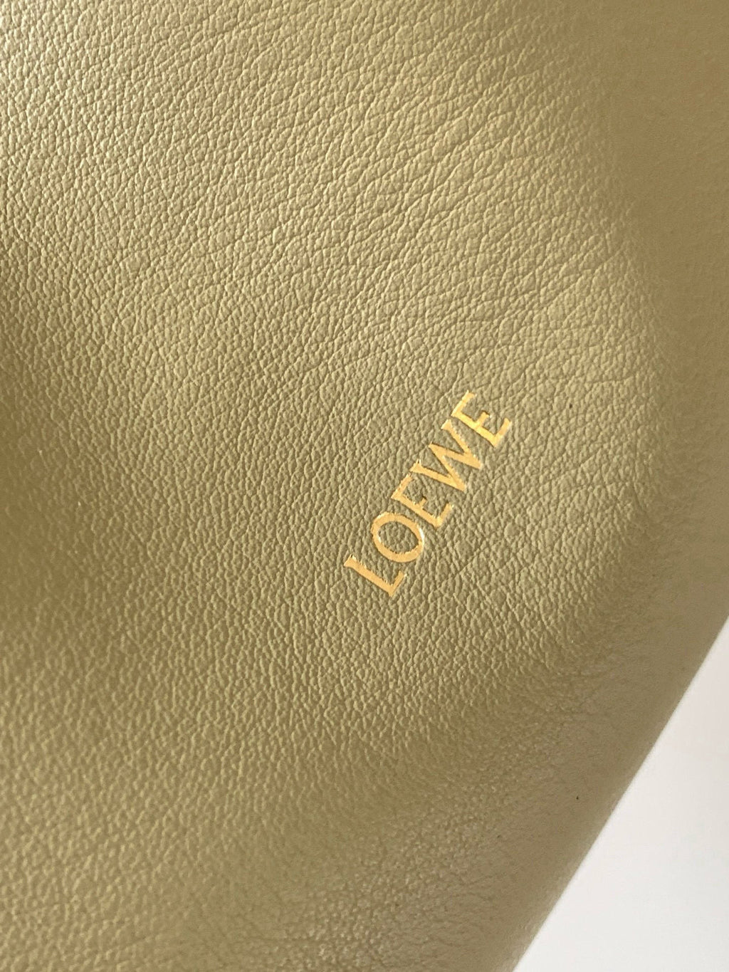 LOEWE 25S MEDIUM FLAMENCO CLUTCH BAG 23 IN DUSTY KHAKI CALFSKIN