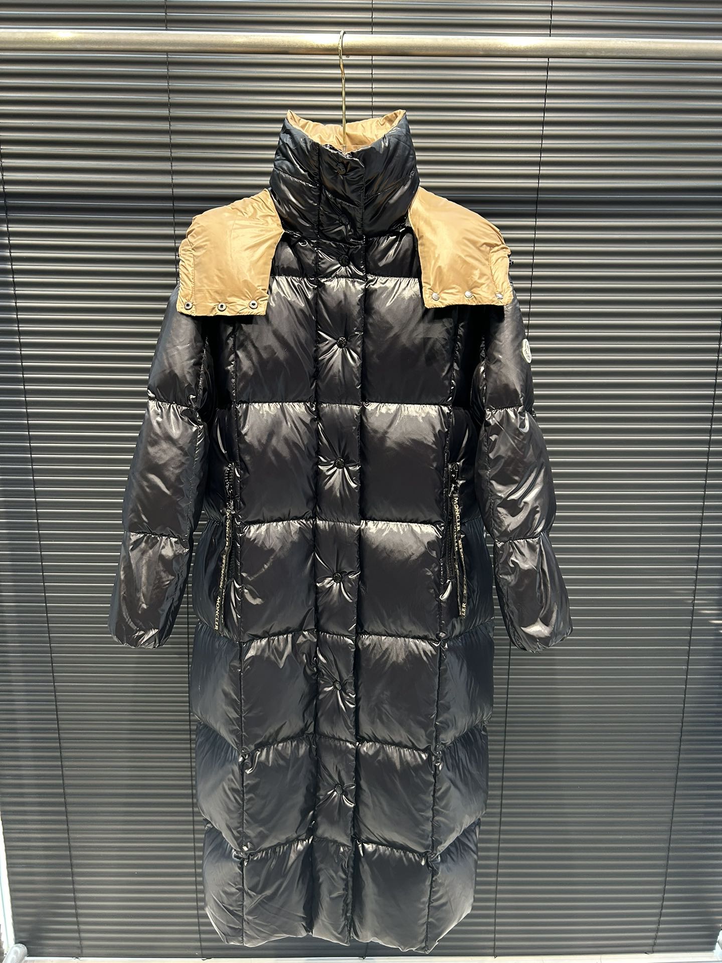 MONCLER LONG PUFFER COAT STYLE 305