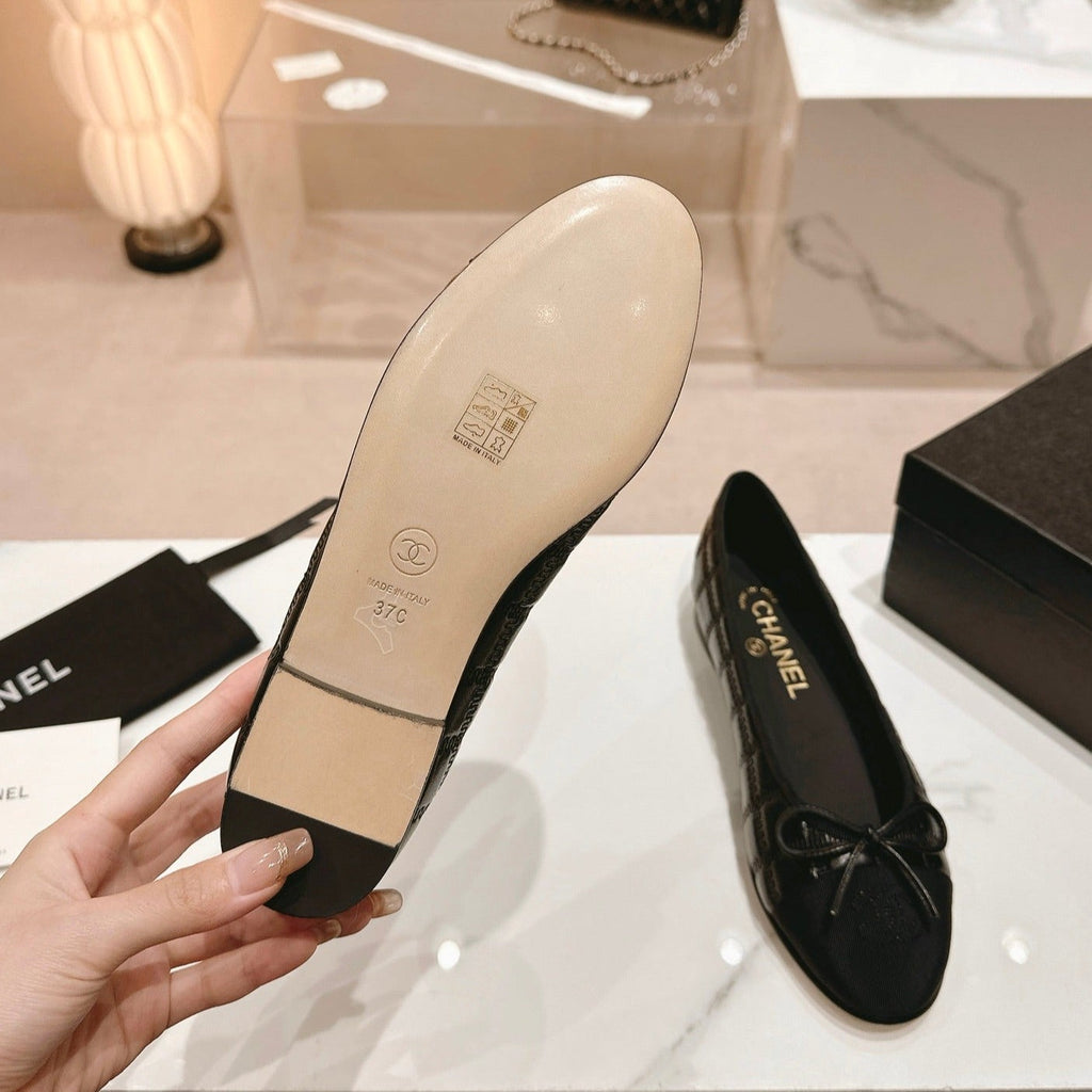Double C New Ballet Flats Black Lambskin