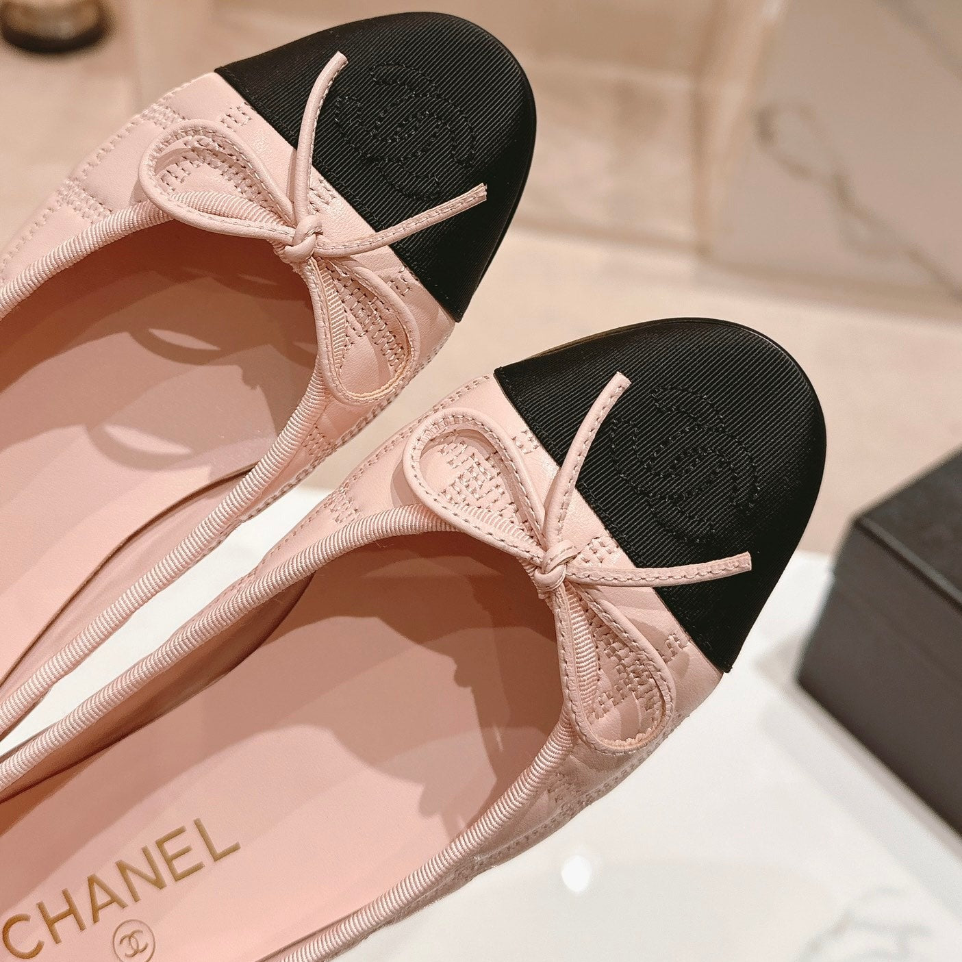 Double C New Ballet Flats Light Pink Black Lambskin