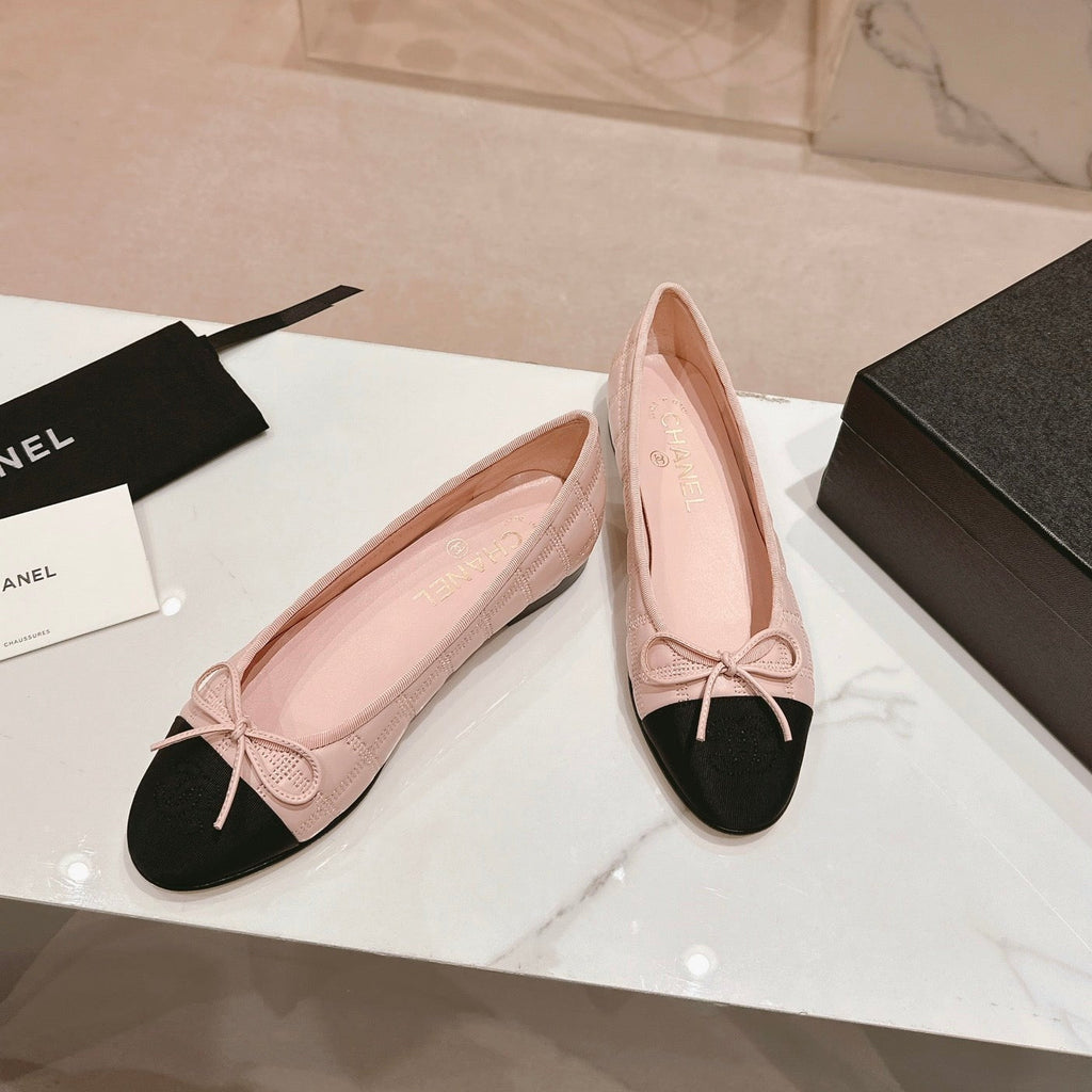 Double C New Ballet Flats Light Pink Black Lambskin