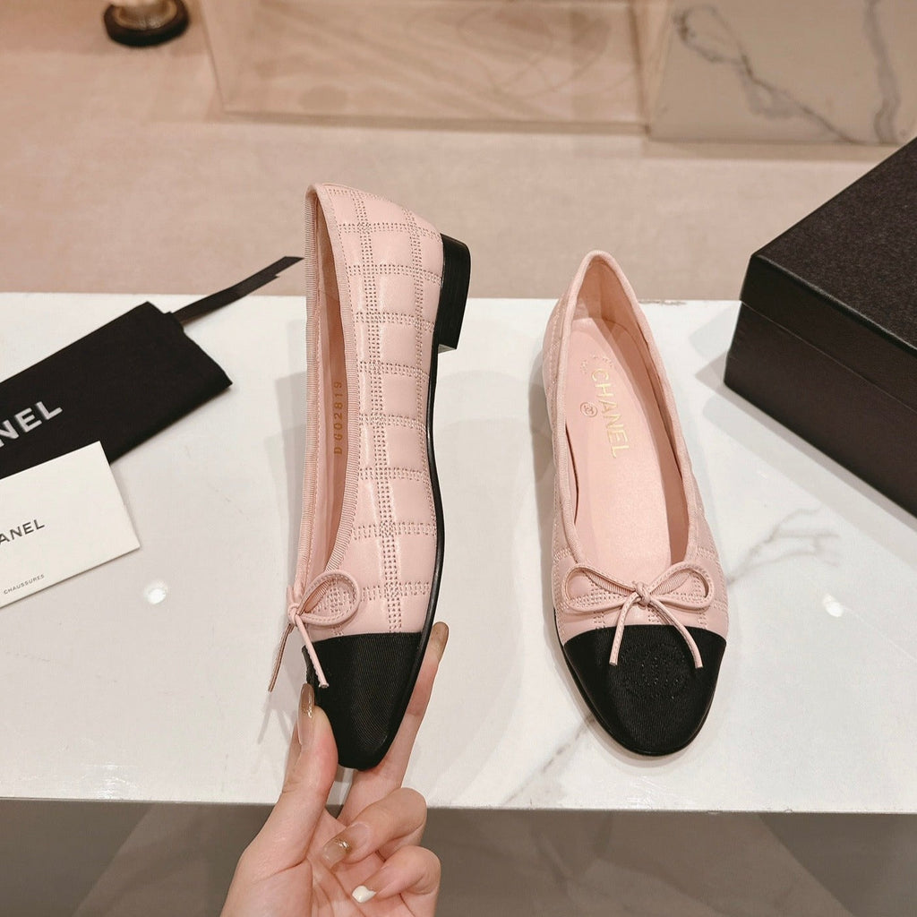 Double C New Ballet Flats Light Pink Black Lambskin