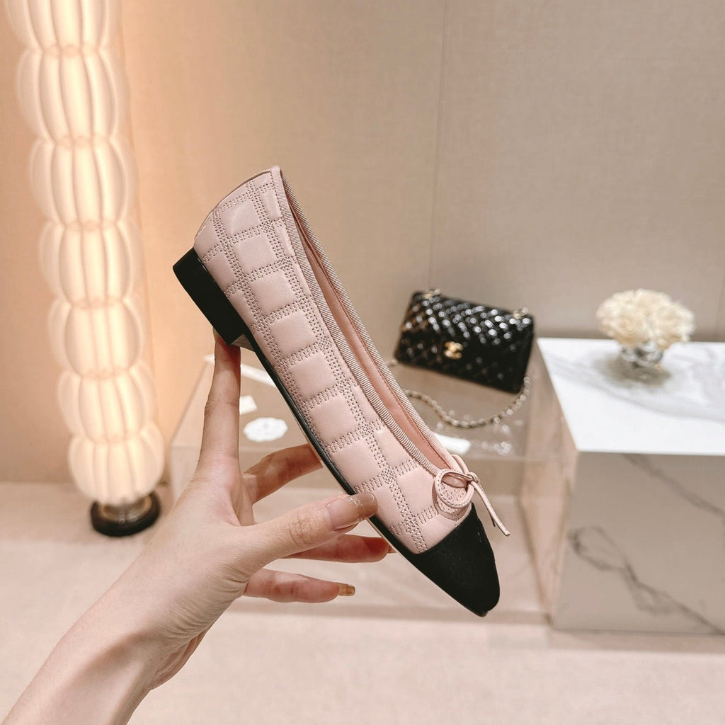 Double C New Ballet Flats Light Pink Black Lambskin