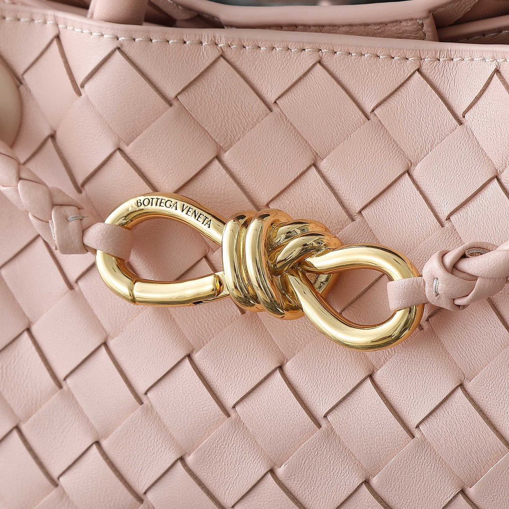 SMALL ANDIAMO 25 IN LIGHT PINK LAMBSKIN