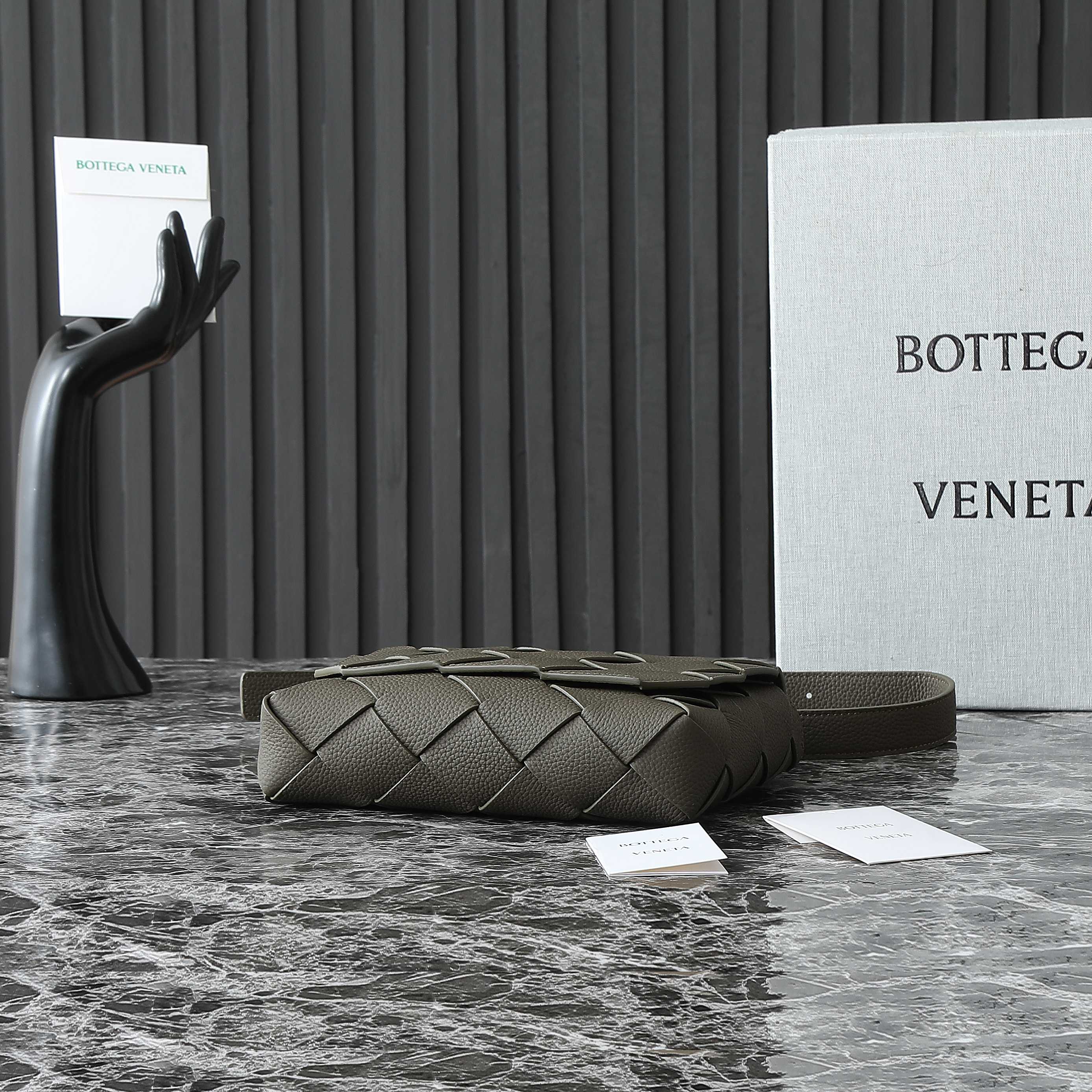 BOTTEGA VENETA 25S DIAGO 22 IN DARK OLIVE CALFSKIN SILVER HARDWARE