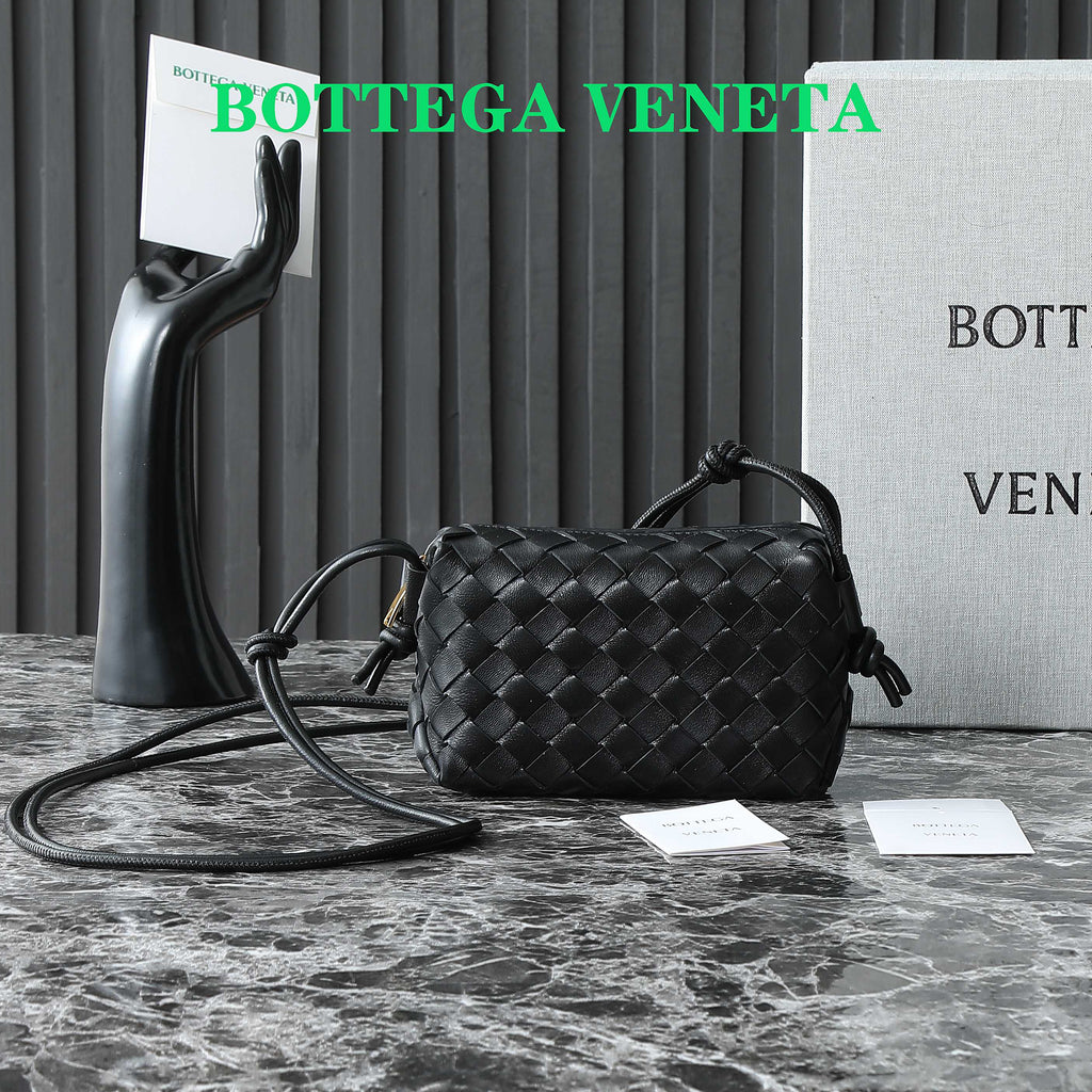 BOTTEGA VENETA KNOT CROSSBODY BAG 17 IN BLACK CALFSKIN
