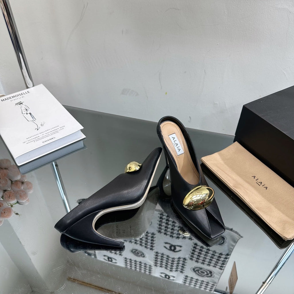 ALAIA AZZEDINE HIGH HEELS IN BLACK CALFSKIN WITH GOLD HARDWARE