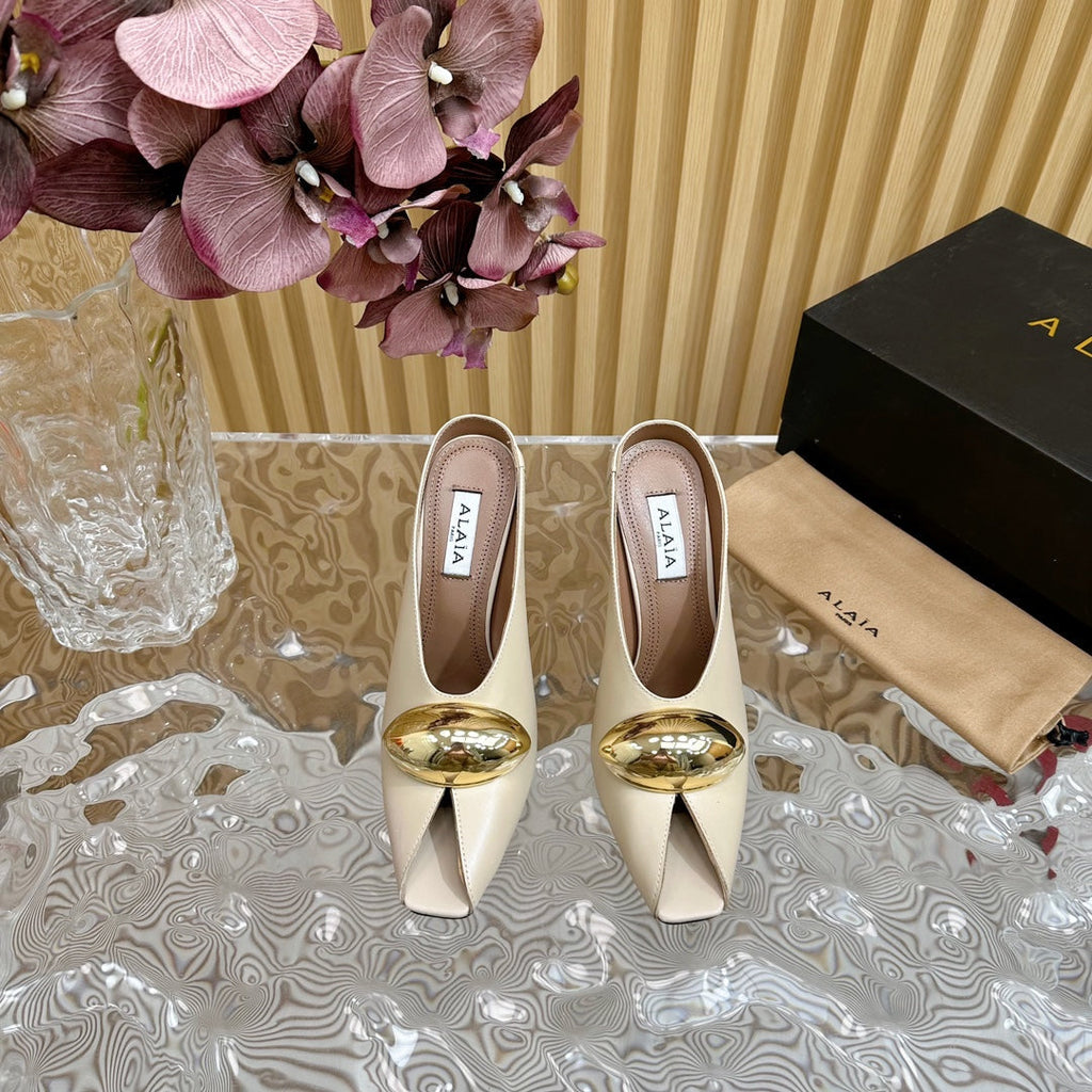 ALAIA AZZEDINE HIGH HEELS IN  BEIGE CREAM CALFSKIN WITH GOLD HARDWARE