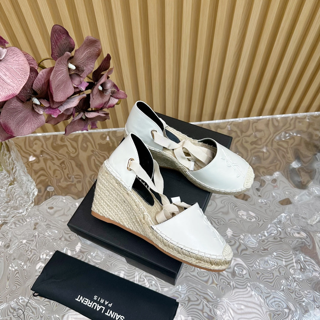 SL WEDGE SANDALS WHITE CALFSKIN AND STRAW