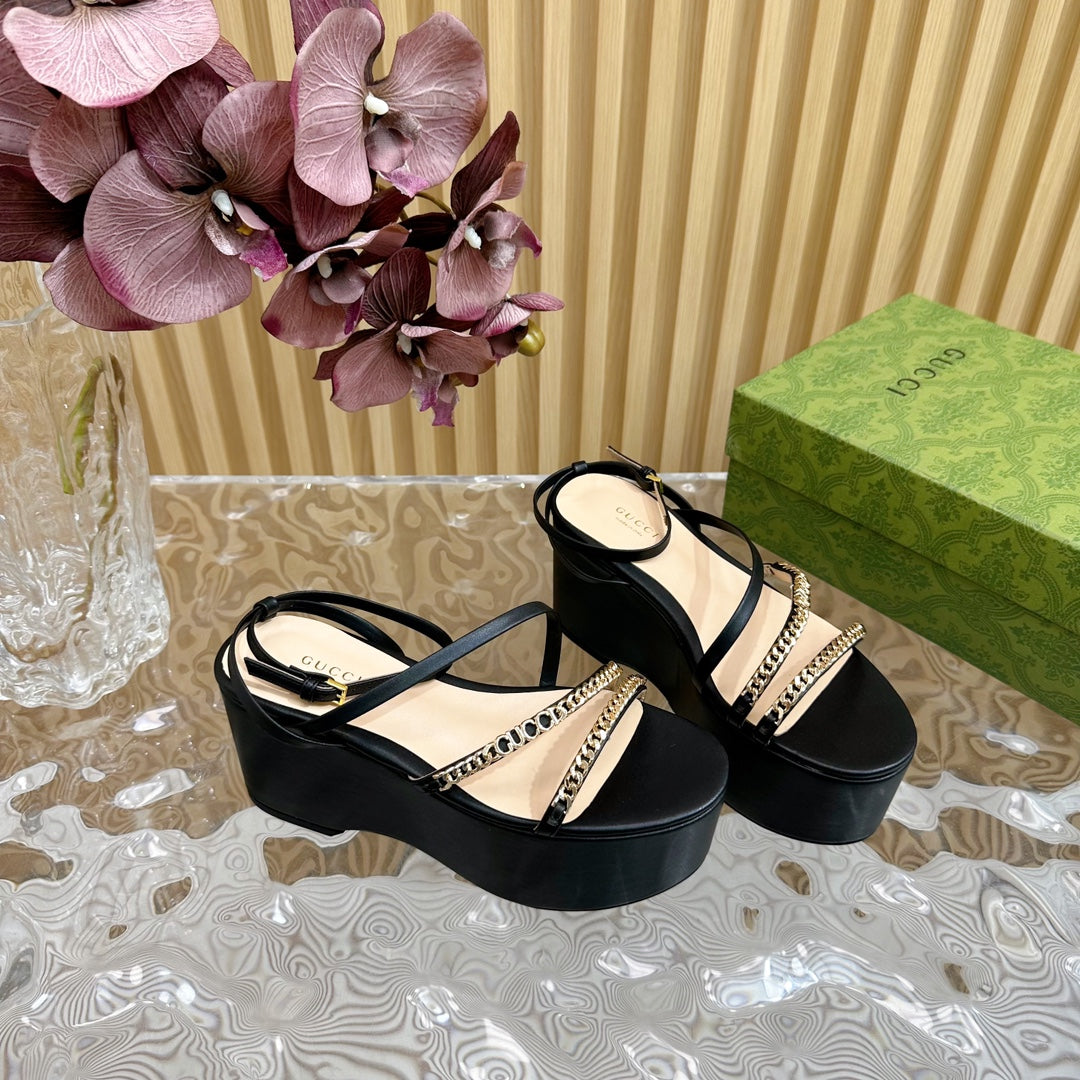 GG PLATFORM SANDAL BLACK CALFSKIN WITH CHAINS