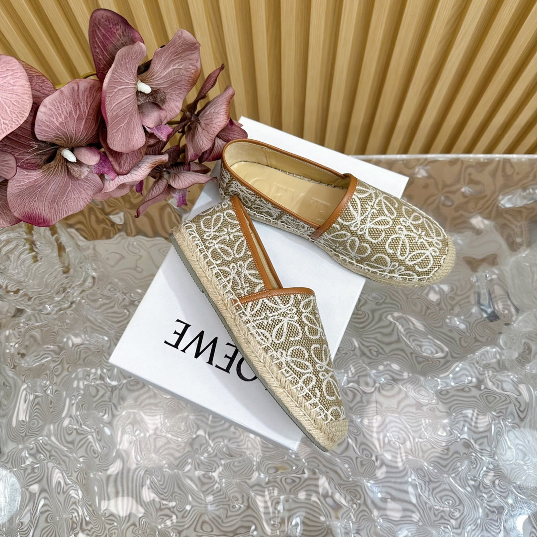 LW WHITE ANAGRAM ESPADRILLE LOAFER KHAKI LINEN