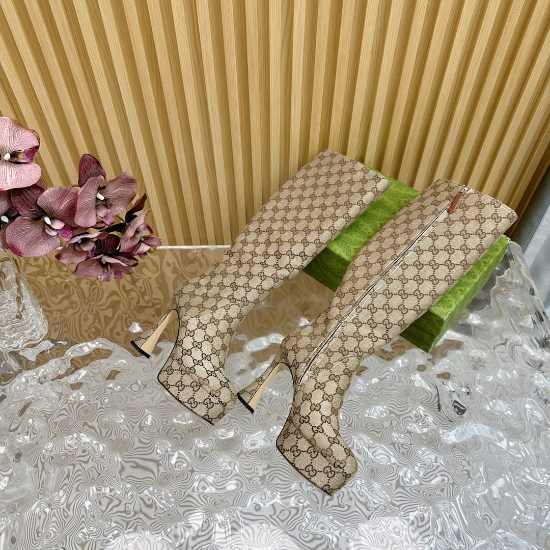 PLATFORM KNEE BOOTS IN ECRU BEIGE MONOGRAM CANVAS AND SHEEPSKIN LINING