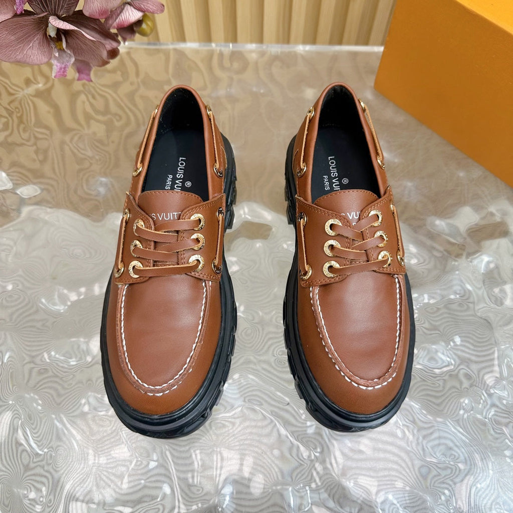 LV RECORD BOAT SHOE IN BRONZE BROWN GLOSSY CALFSKIN