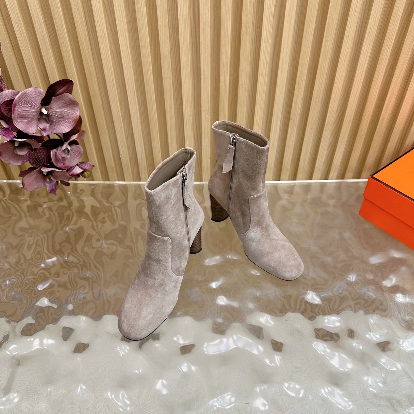 HM 25S ANKLE BOOTS 70 MM IN DUSTY BEIGE SUEDE