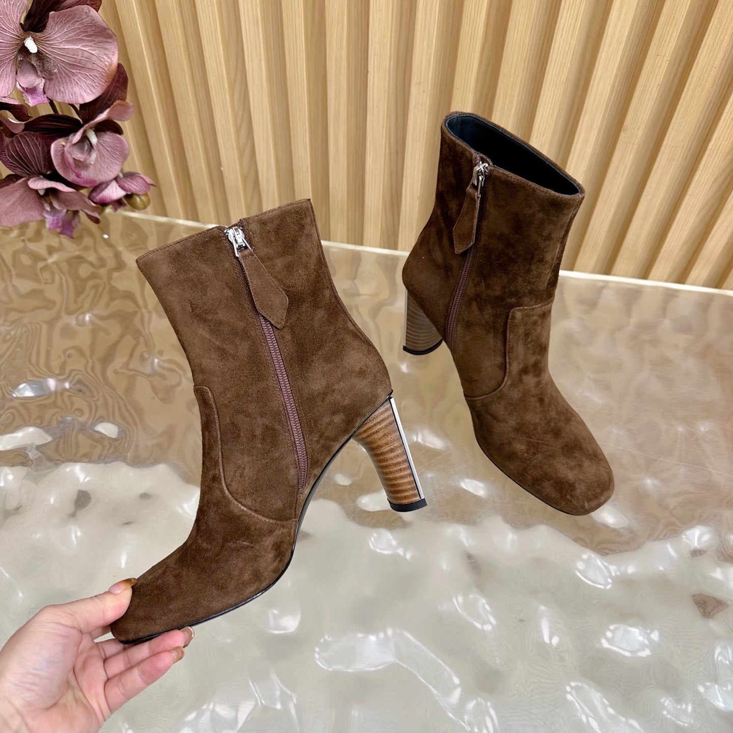 HM 25S ANKLE BOOTS 70 MM IN BROWN SUEDE