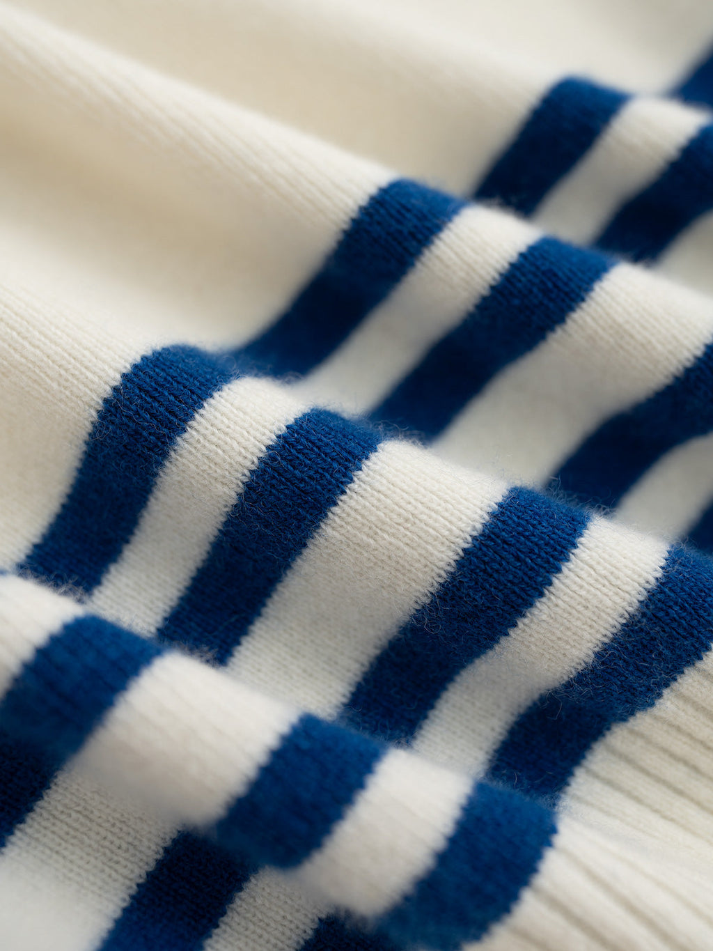 PRADA 25S TURTLENECK SWEATER 403