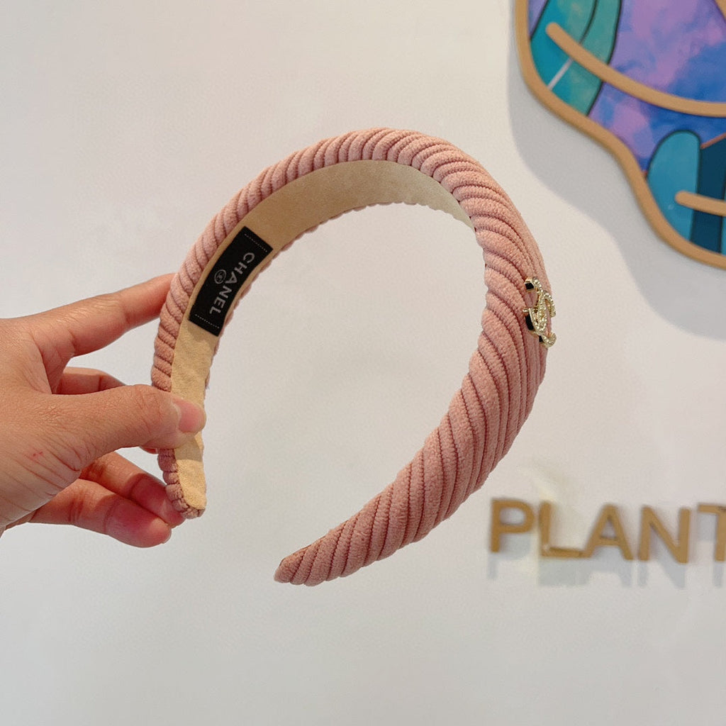 LIGHT PINK FABRIC HAIRBAND WITH GOLD LOGO 414436