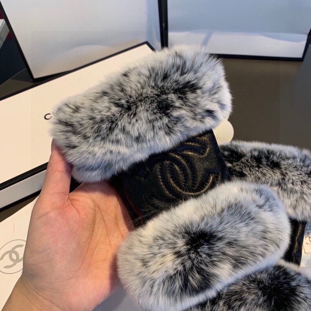 SHORt-STYLE GLOVES IN BLACK SHEEPSKIN AND RABBIT FUR 463852