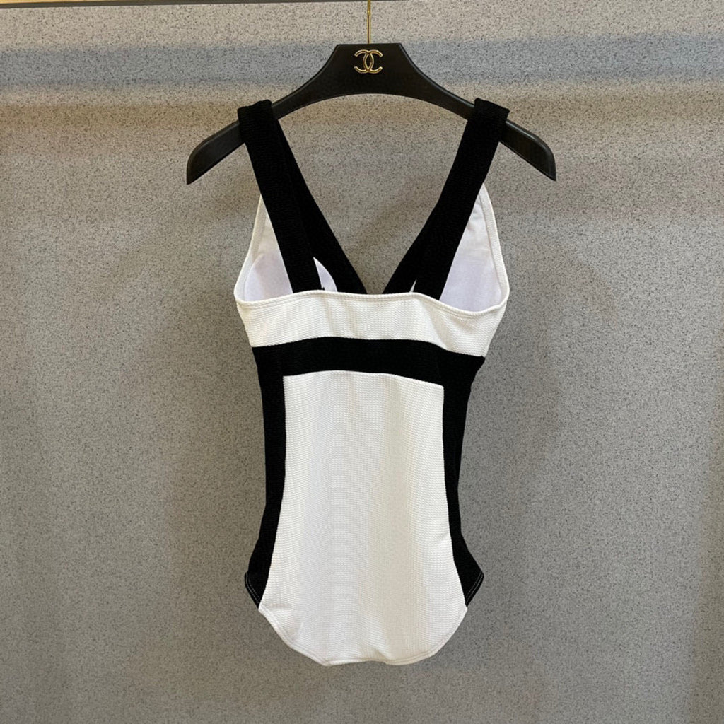 CC BIKINI SWIMSUIT SET IN BLACK AND WHITE 573553