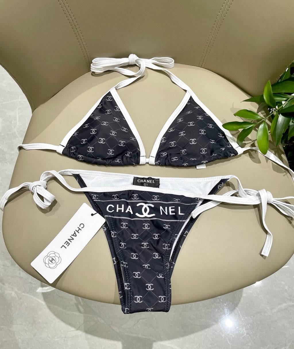 CC BIKINI SWIMSUIT SET IN BLACK AND WHITE TRIM WHITE LOGO PRINTED 608921