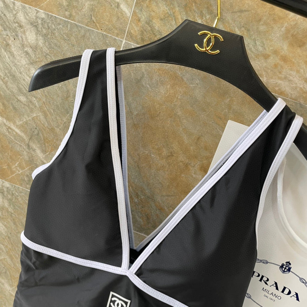 CC BIKINI SWIMSUIT SET IN BLACK AND WHITE TRIM 613725