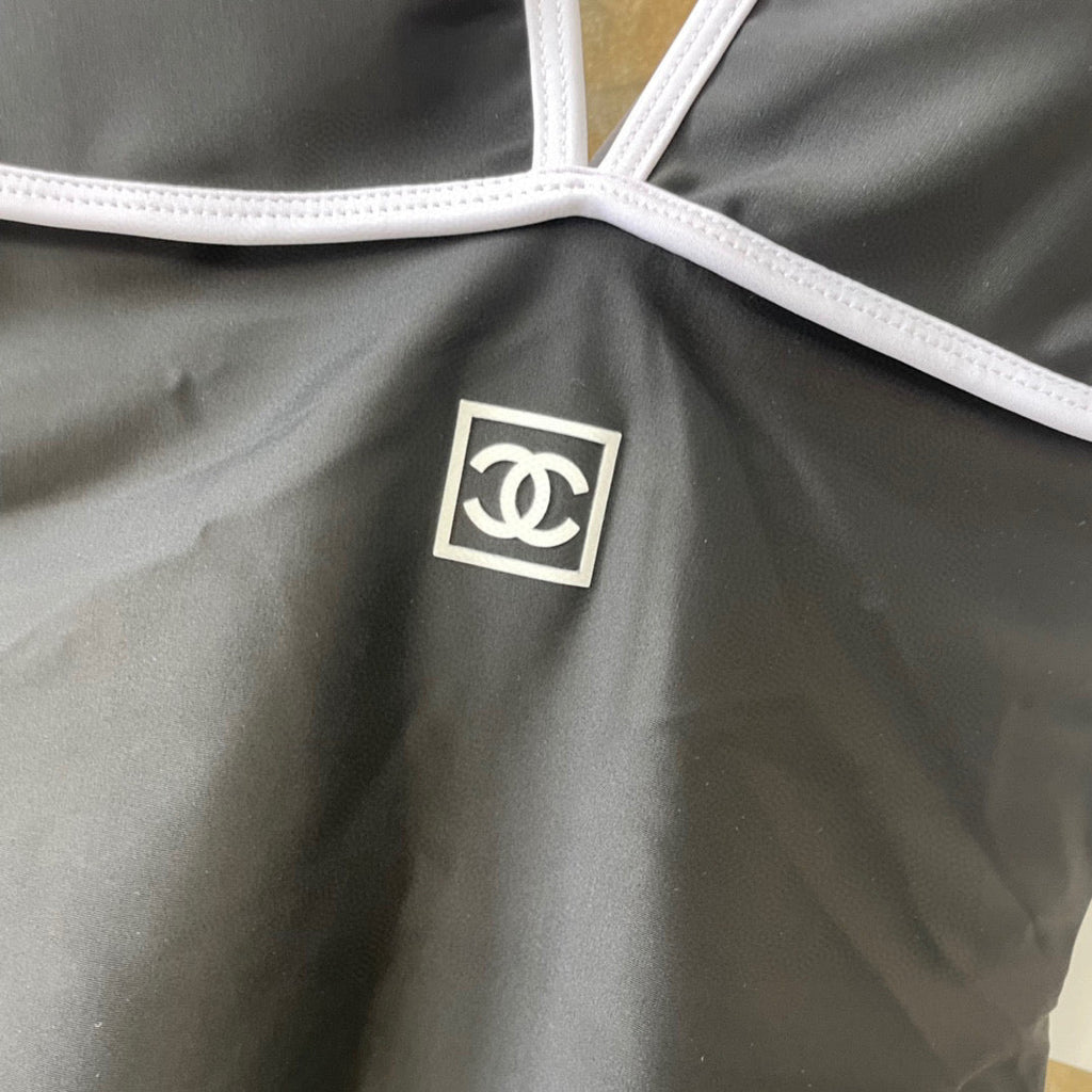 CC BIKINI SWIMSUIT SET IN BLACK AND WHITE TRIM 613725