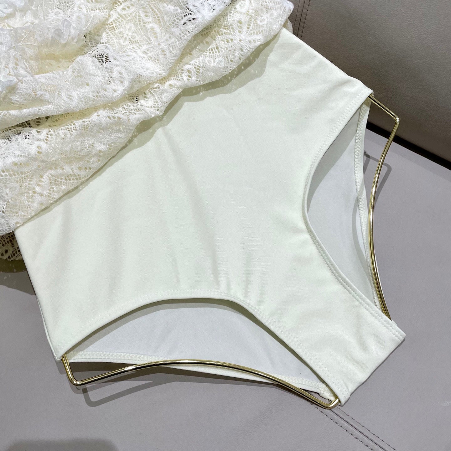 CC BIKINI SWIMSUIT SET IN WHITE LACE FABRIC 613726