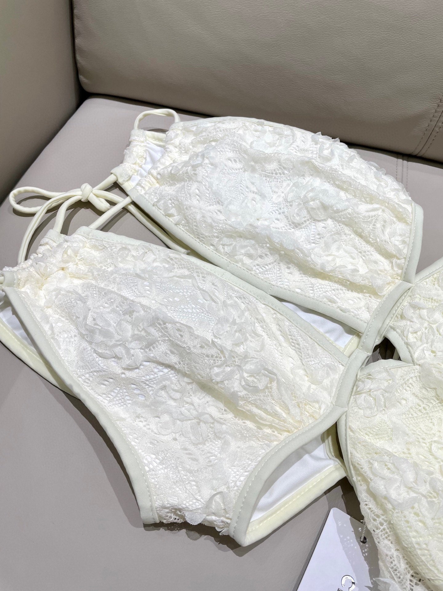 CC BIKINI SWIMSUIT SET IN WHITE LACE FABRIC 613726