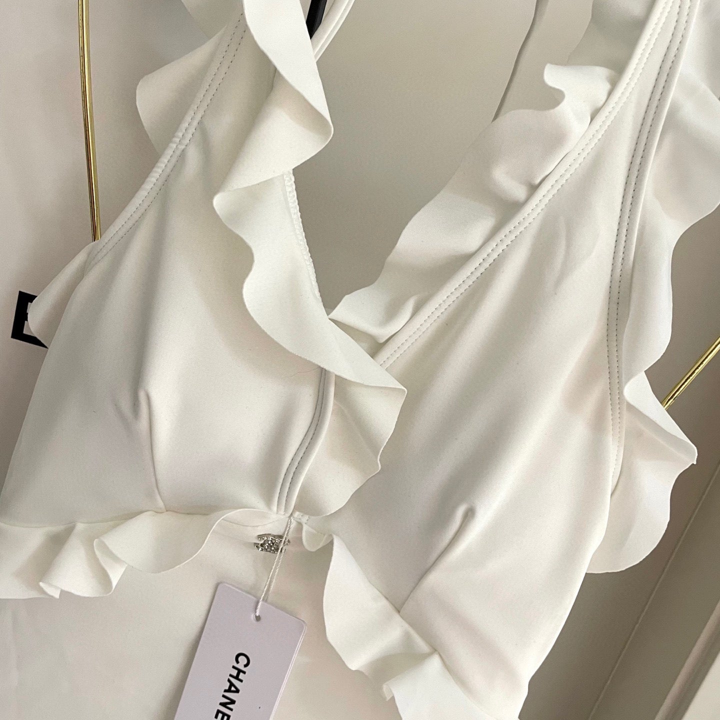 CC BIKINI SWIMSUIT SET WHITE AND RUFFLED TRIM 622179