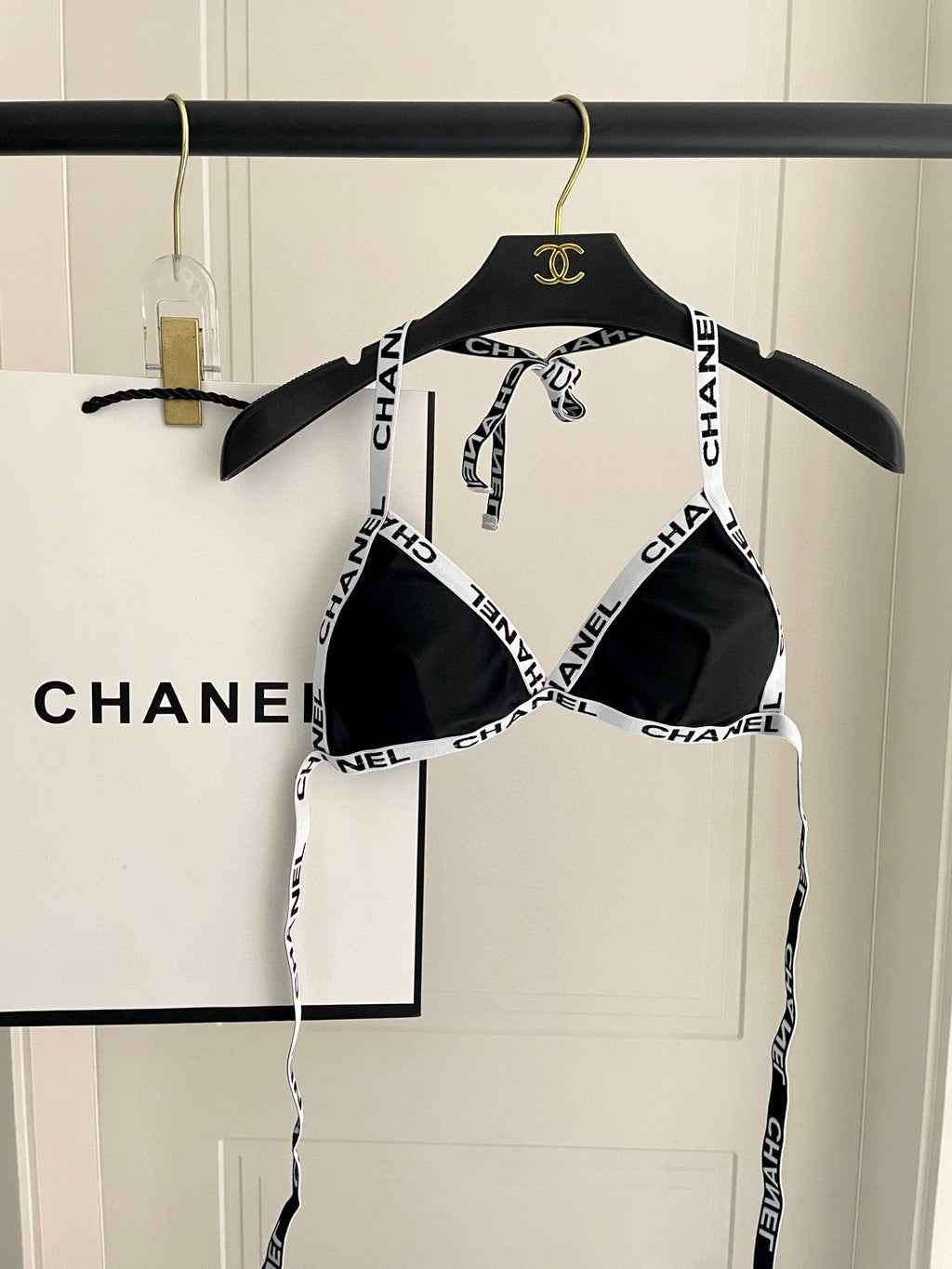 CC BIKINI SWIMSUIT SET IN BLACK WITH WHITE TRIM 627832