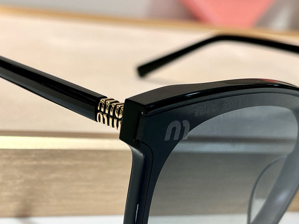 RUNWAY SUNGLASSES SMU08Z IN ACETATE