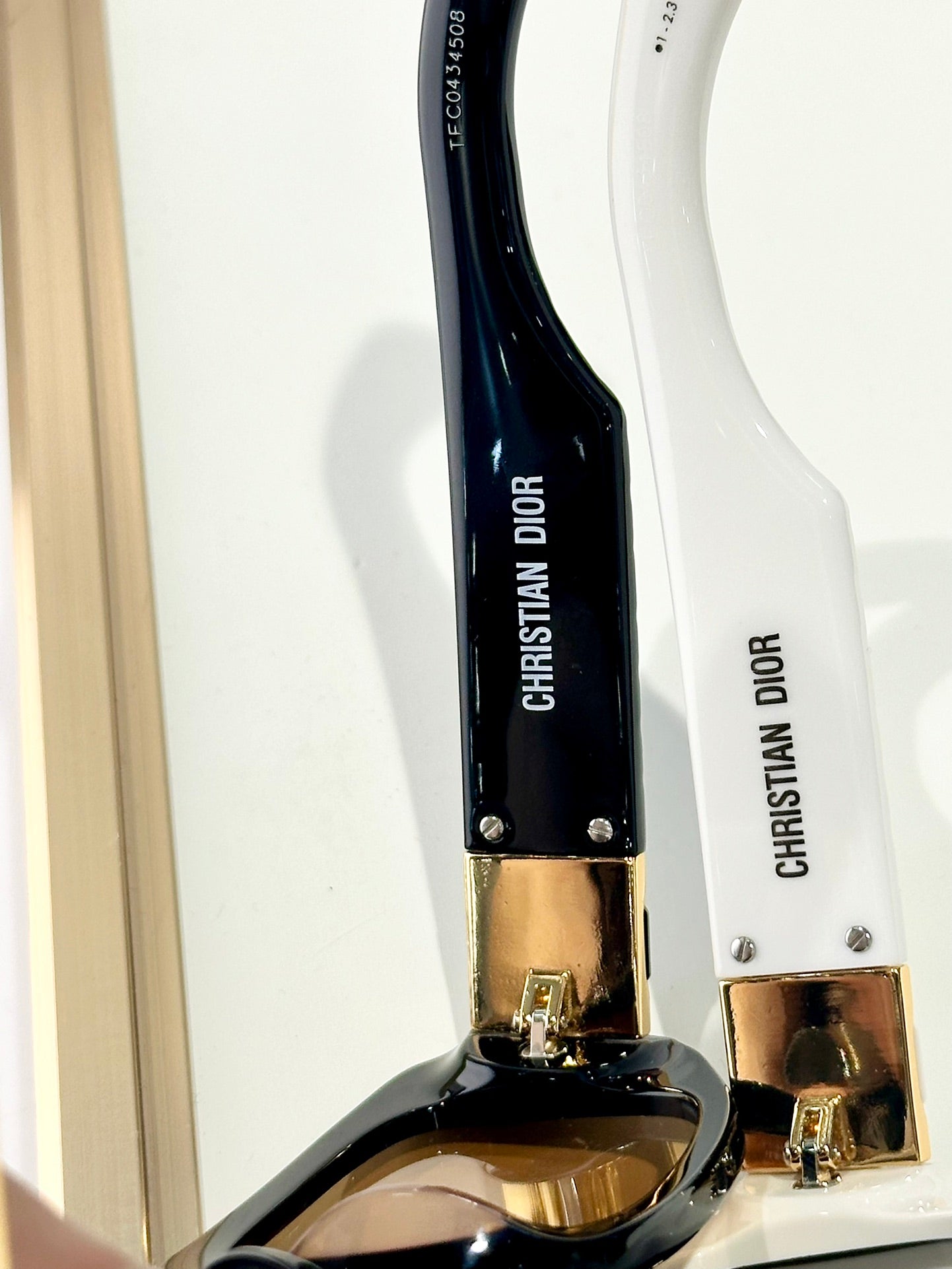 MONTAIGNE SUNGLASS LABY99.22 A3I IN ACETATE