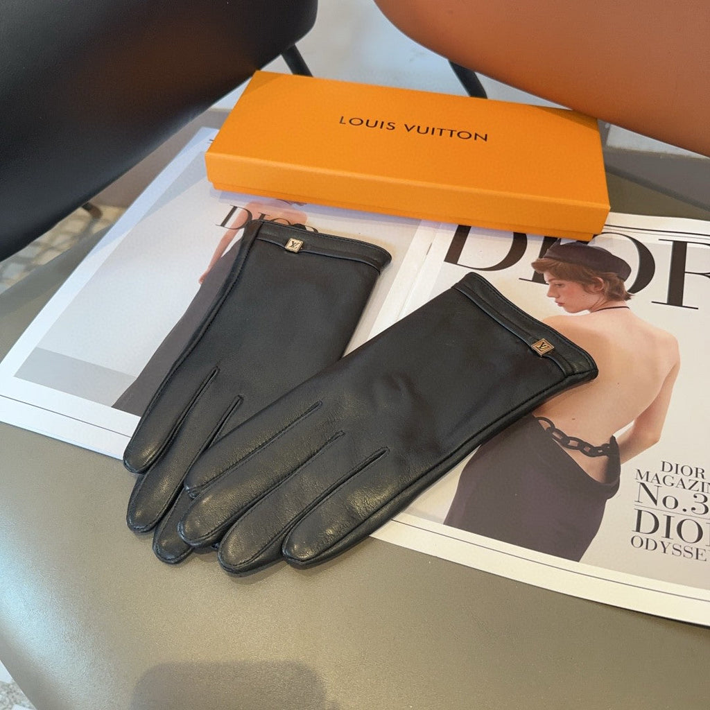LV GLOVES IN BLACK LAMBSKIN 466818