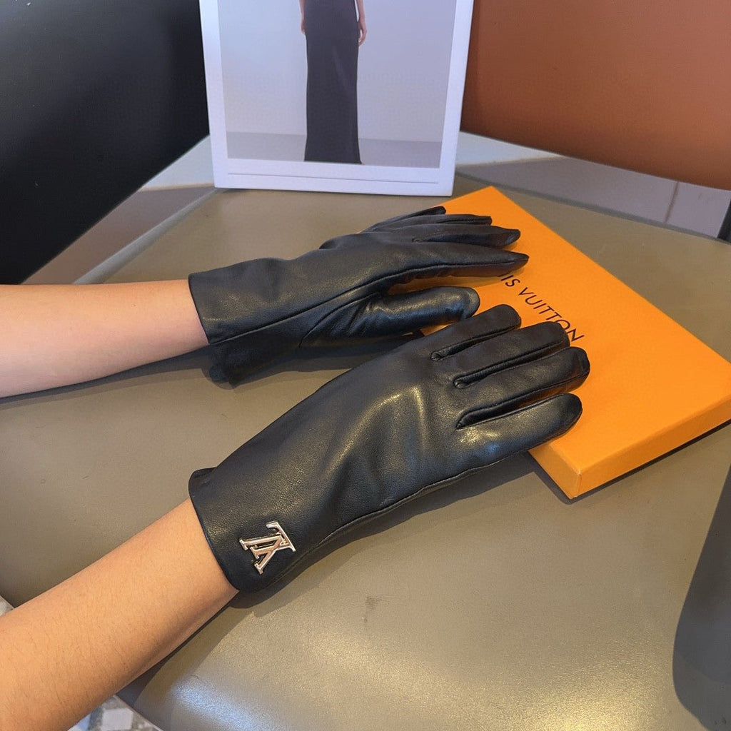 LV GLOVES IN BLACK LAMBSKIN 462302