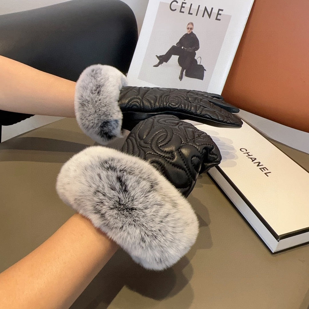 GLOVES IN BLACK EMBOSSED LAMBSKIN WITH RABBIT FUR 462323