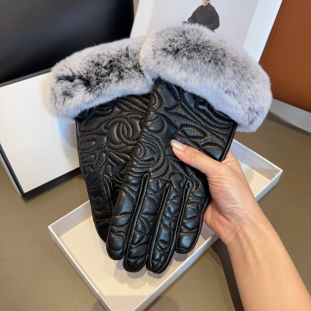 GLOVES IN BLACK EMBOSSED LAMBSKIN WITH RABBIT FUR 462323