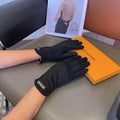 LV GLOVES IN BLACK WOOL 467979