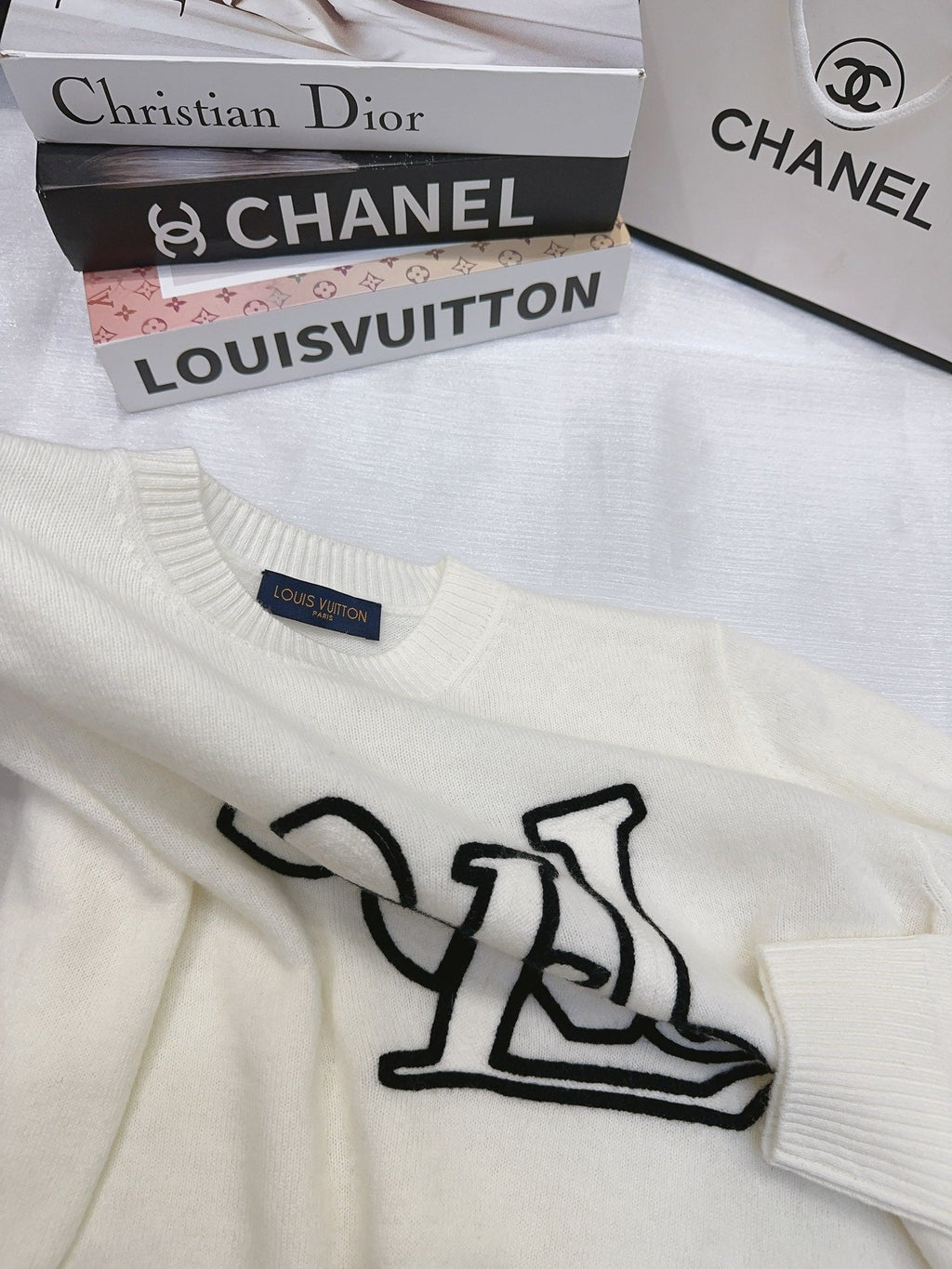 LV 25S SWEATER 0043