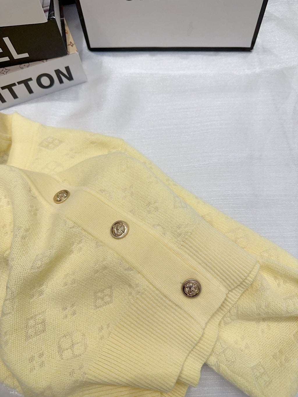 LV 25S CARDIGAN 0046