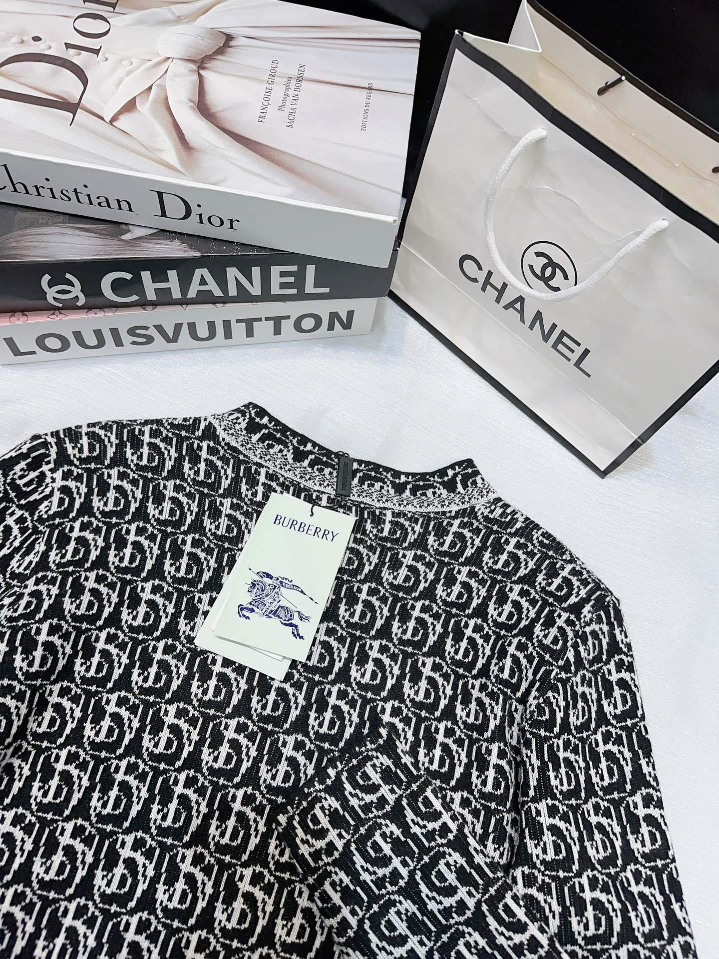 BURBERRY 25S CARDIGAN 283