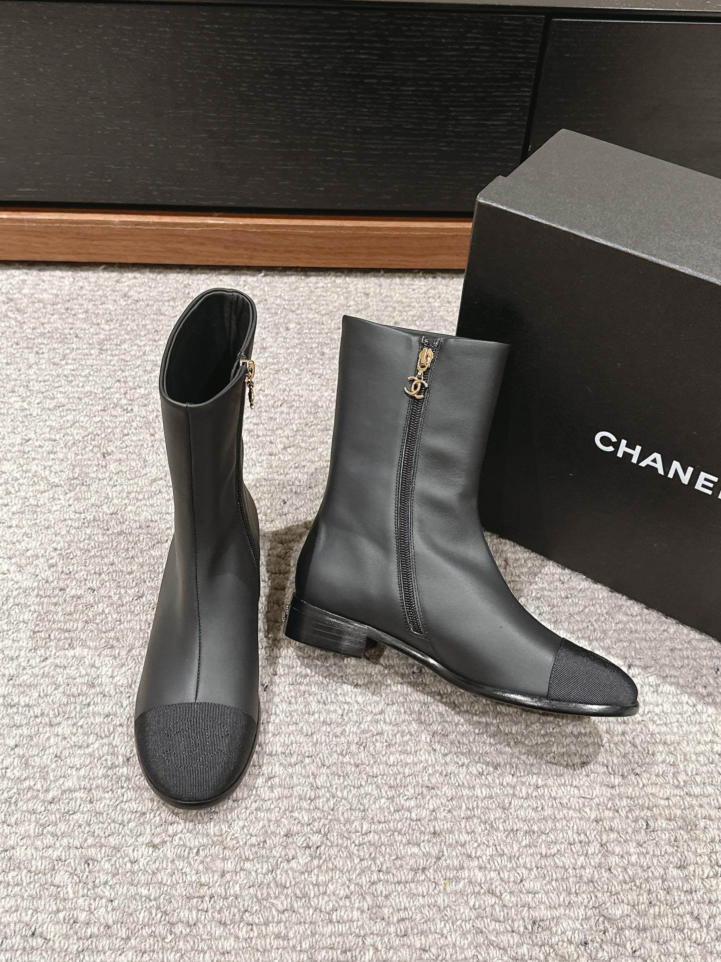 CC SHORT BOOTS IN BLACK LAMBSKIN AND FABRIC