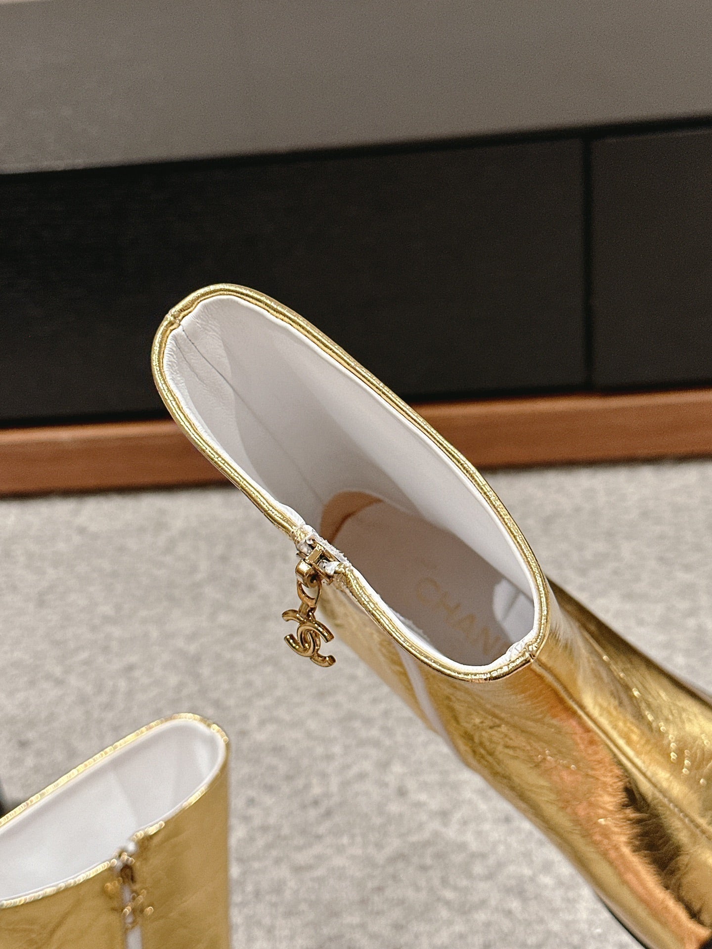 CC SHORT BOOTS IN GOLDEN MIX BLACK LAMBSKIN