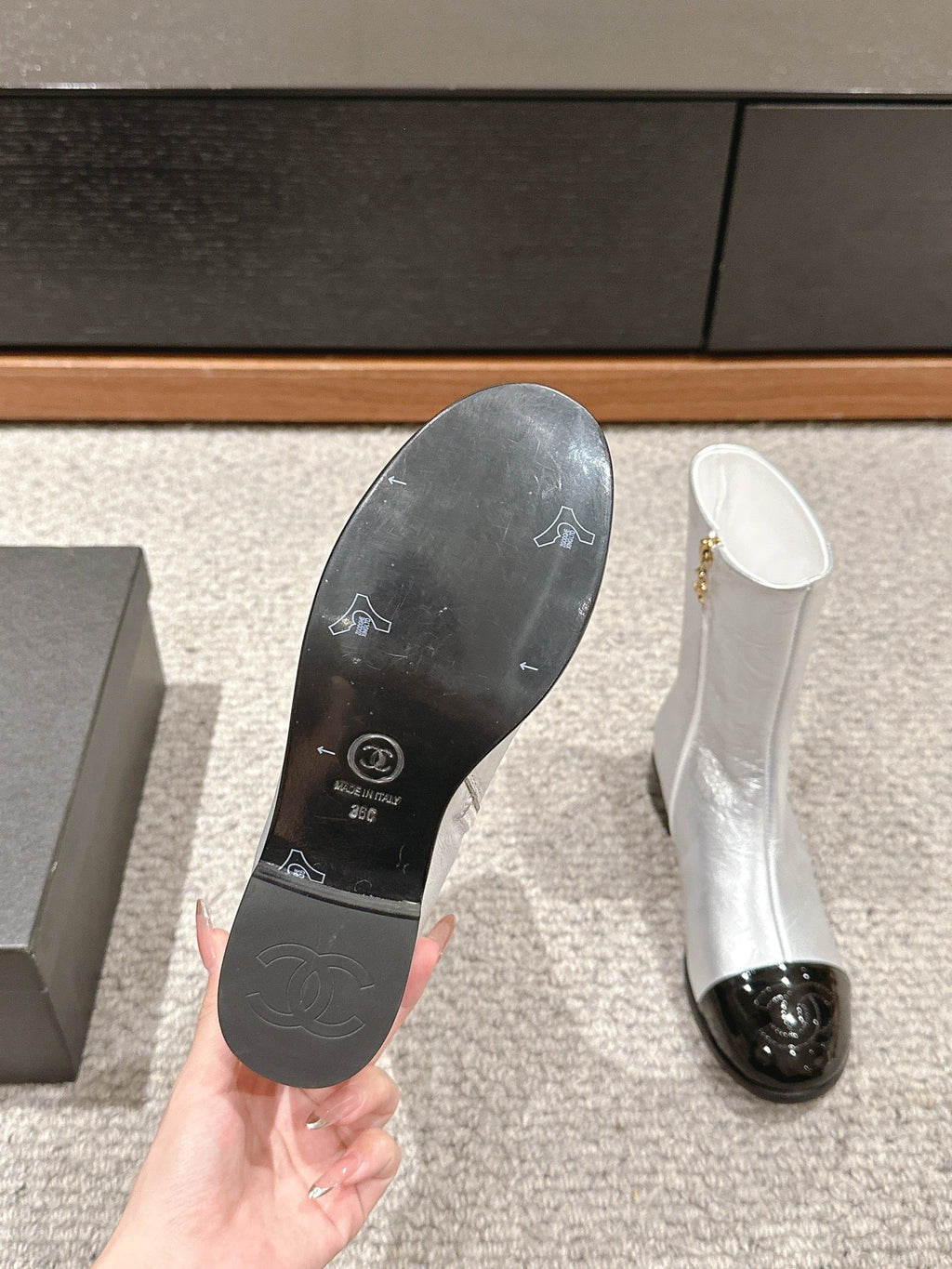 CC SHORT BOOTS IN SILVER MIX BLACK LAMBSKIN