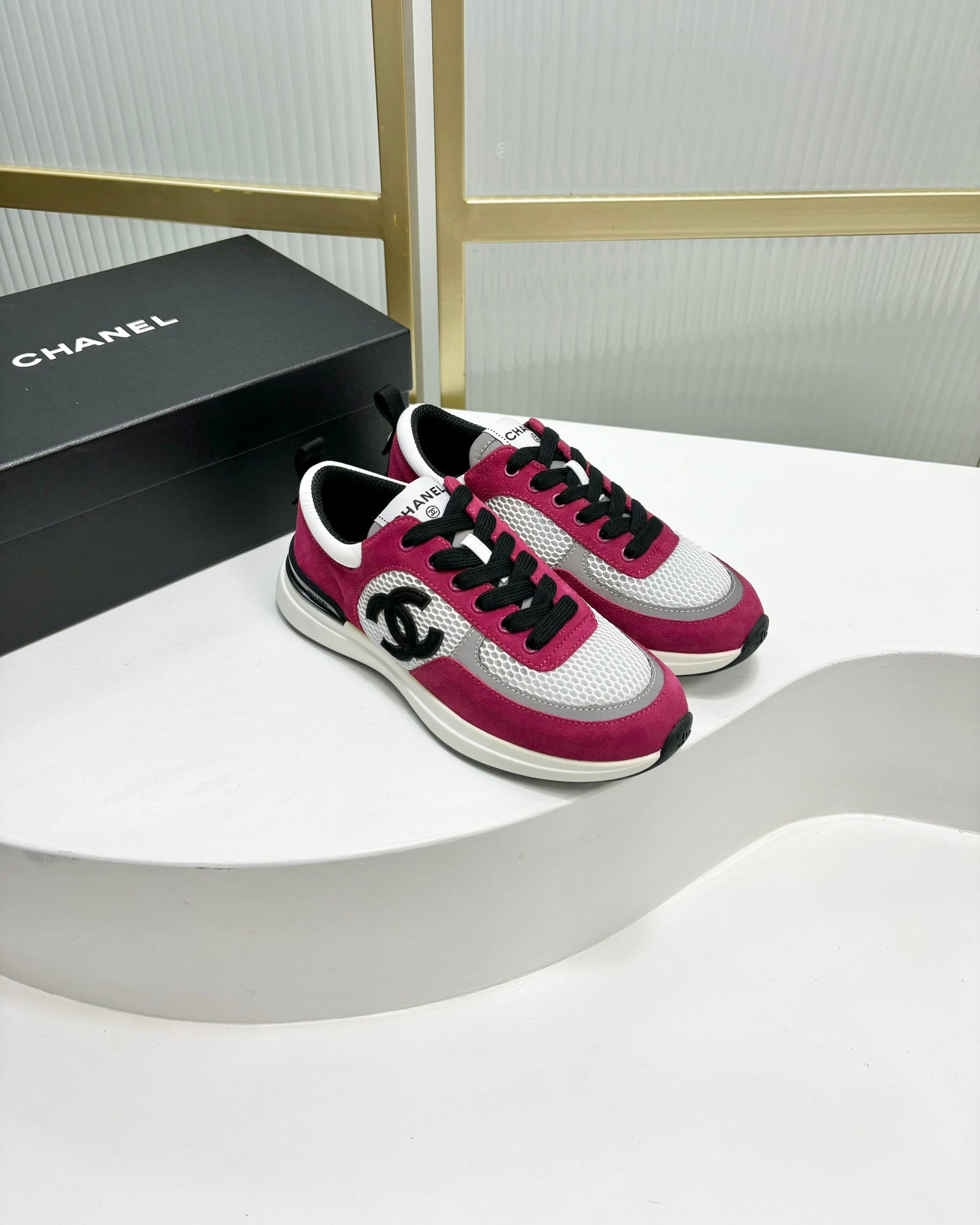 SNEAKER IN BARBIE PINK SUEDE AND GREY BREATHABLE MESH