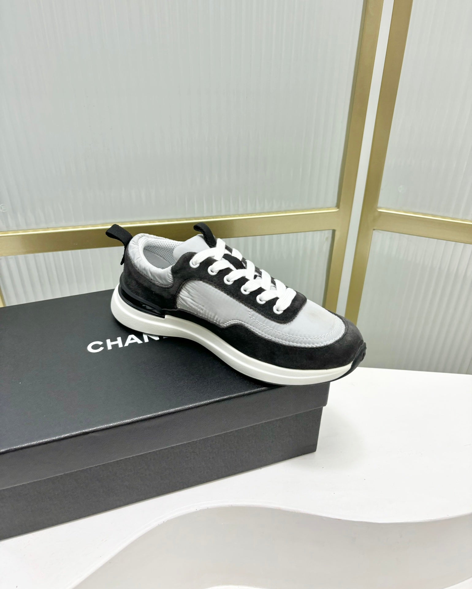 SNEAKER IN BLACK MIX GREY SUEDE