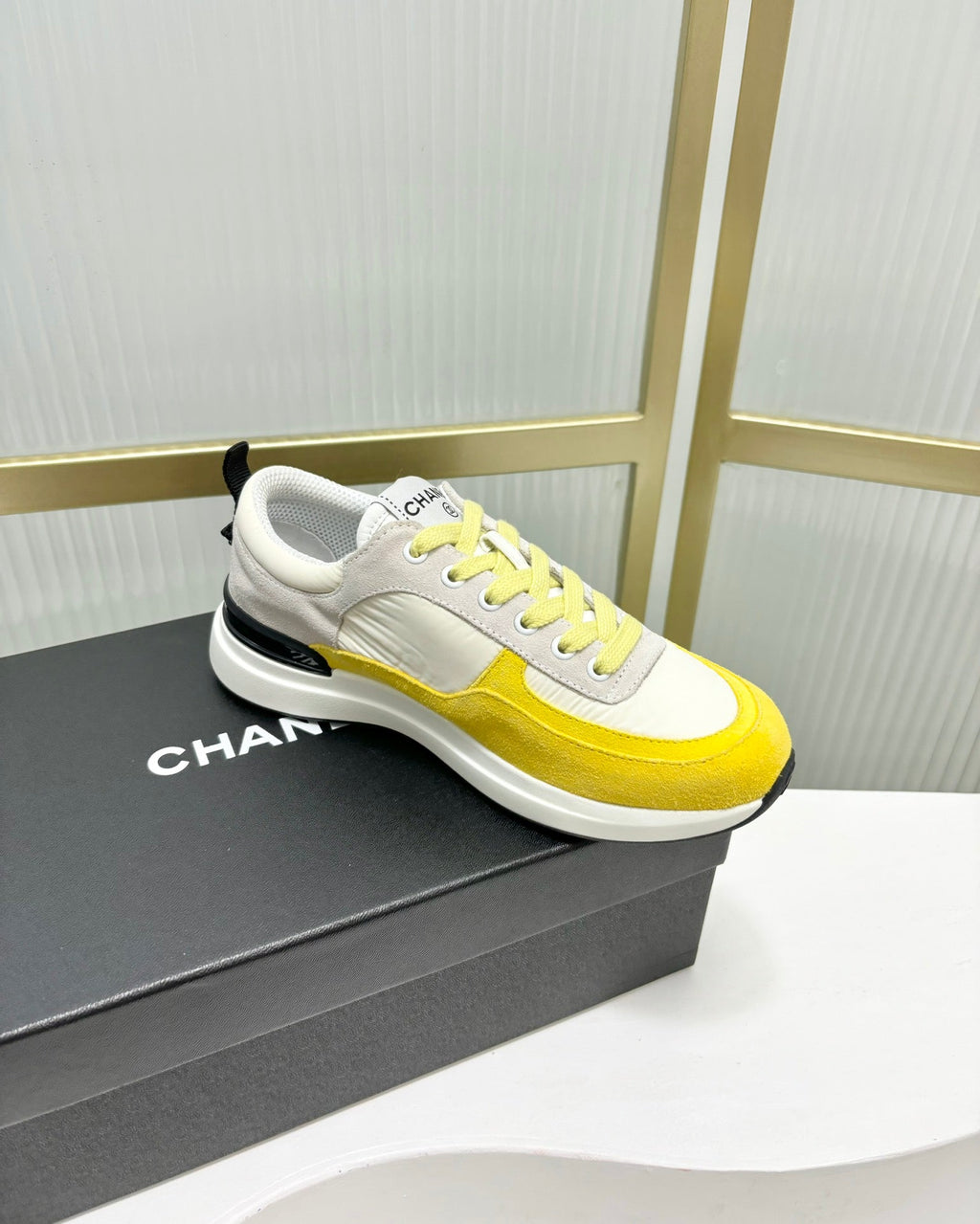 SNEAKER IN LIGHT YELLOW MIX GREY SUEDE