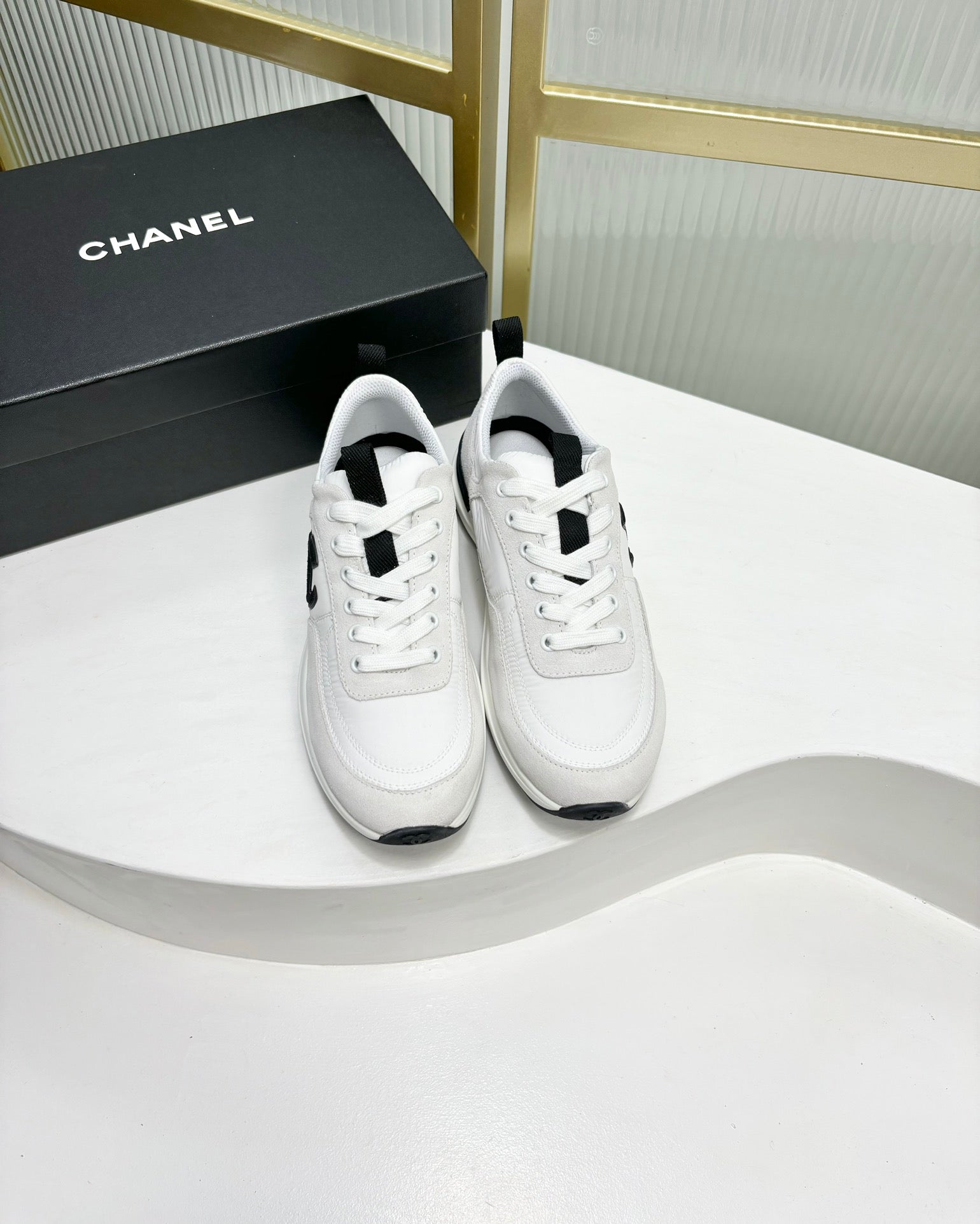 SNEAKER IN WHITE MIX GREY SUEDE