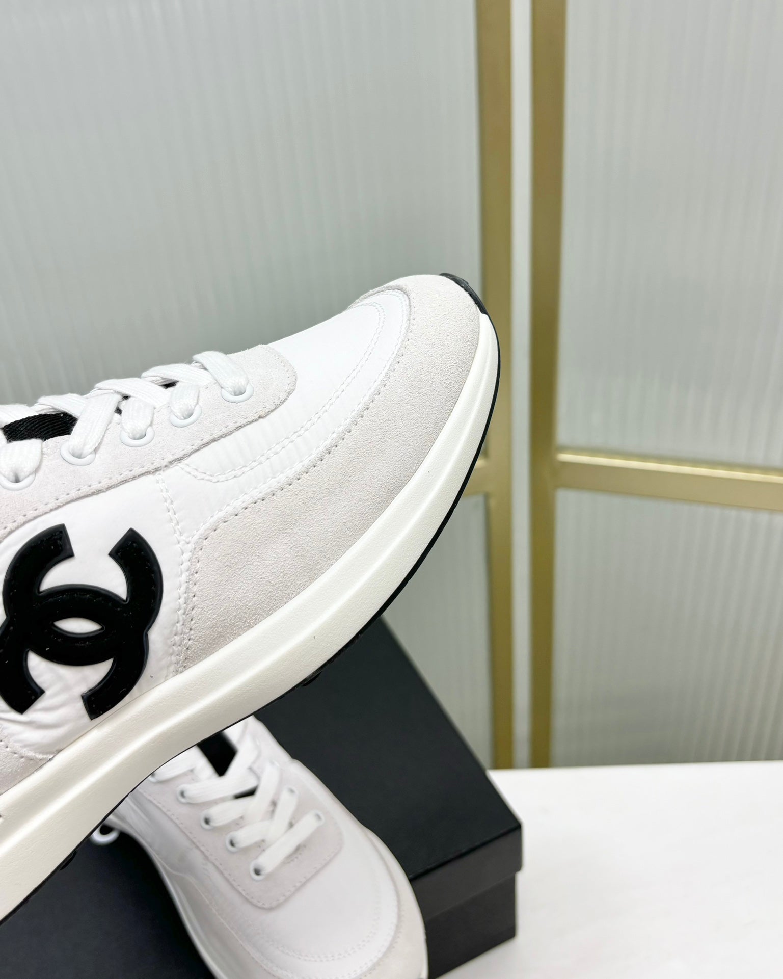 SNEAKER IN WHITE MIX GREY SUEDE