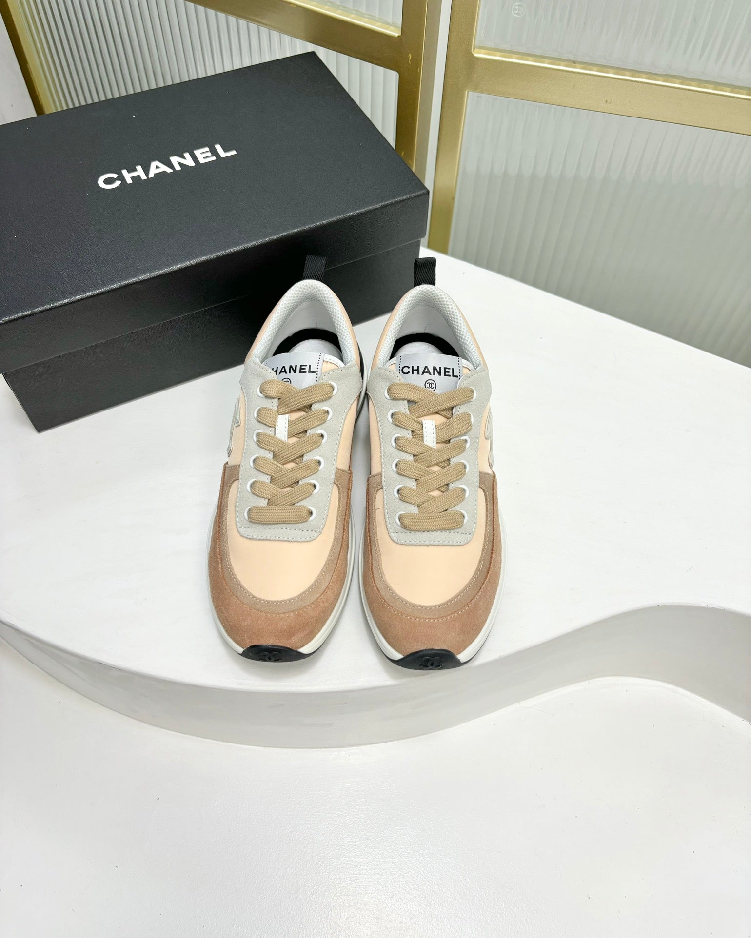 SNEAKER IN CAMEL BROWN MIX BISQUE CREAM SUEDE