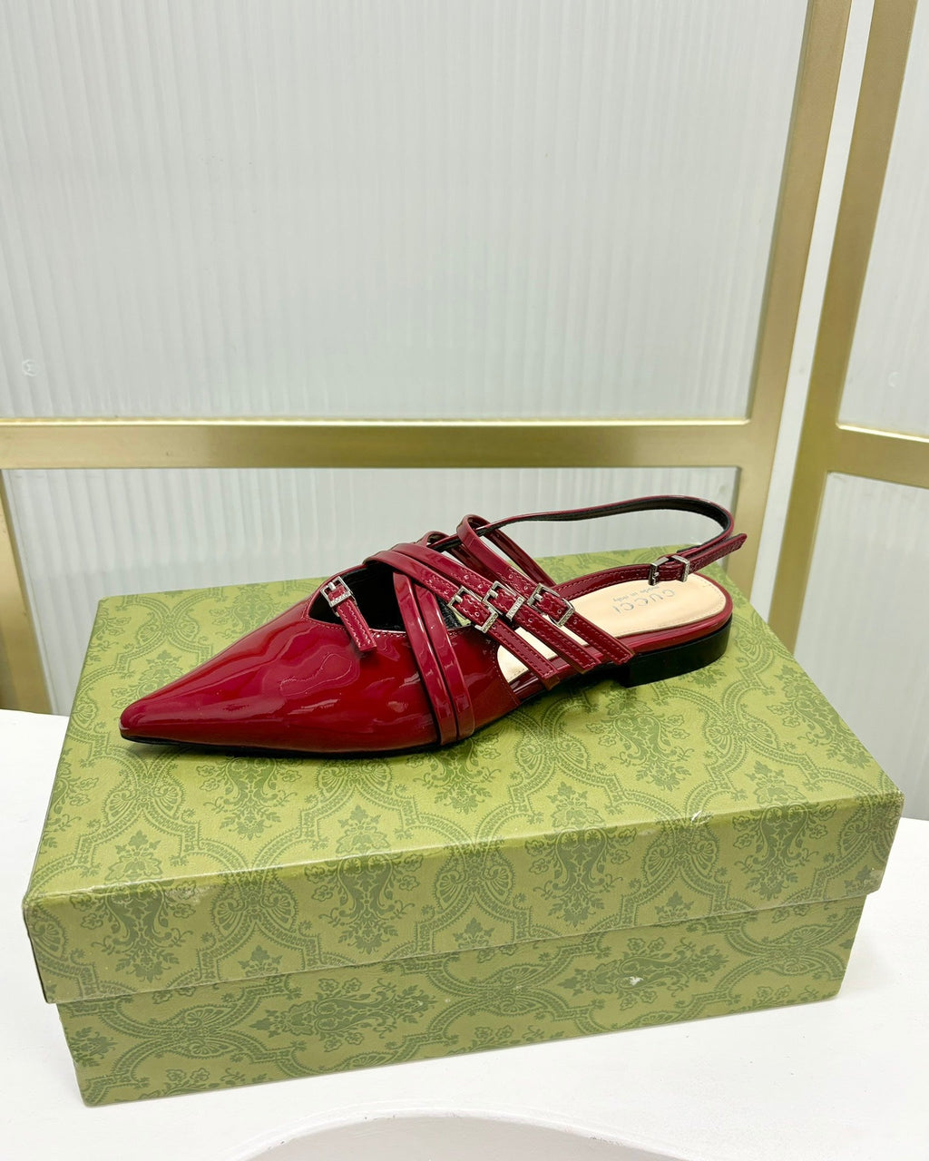 STRAPPY FLAT SLINGBACK IN SCARLET RED GLOSSY CALFSKIN